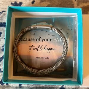 New Sterling Silverer & Stainless Steel Unisex Bracelet 8.0 inches. Beautiful!